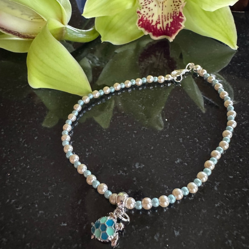 New Elegant Silver and Blue Beaded Necklace / Anklet with turtle charm